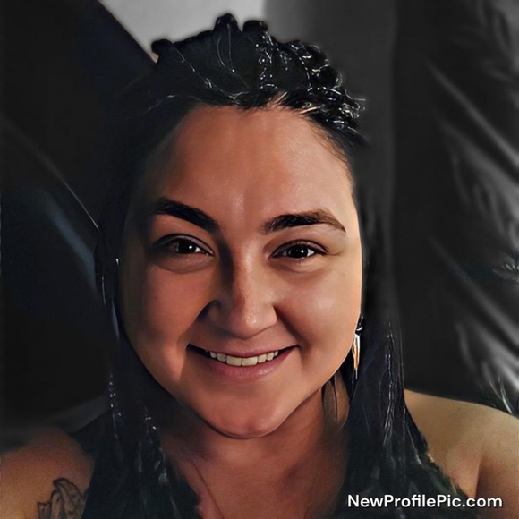 Meet your Posher, Em - Picture 5 of 5